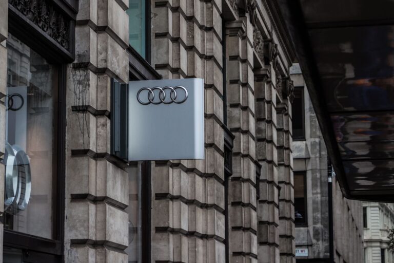 32 Anwälte für Betriebsprüfung München: Kontakt und steuerrechtliche Tätigkeitsbereiche
