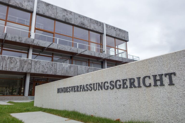 DR. HOSSER Fachanwalt für Erbrecht & Steuerrecht in Karlsruhe – Steuerrecht in Kanzleien für Steuerrecht in Karlsruhe: Anwälte finden
