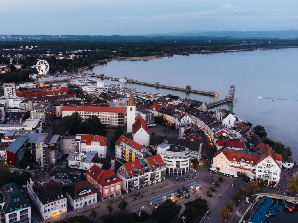 ᐅ Den besten Anwalt in Friedrichshafen aus 33