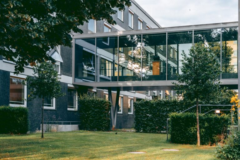 KSW - Rechtsanwalt für Steuerrecht & Steuerstrafrecht & Schwarzarbeit in Wiesbaden – Steuerrecht in Rechtsanwälte für Steuerrecht in Wiesbaden finden